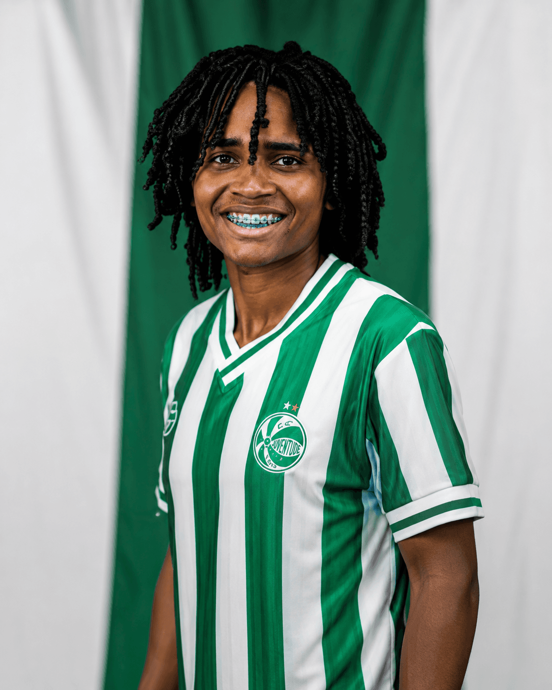 Lú Baião, Meio-campista