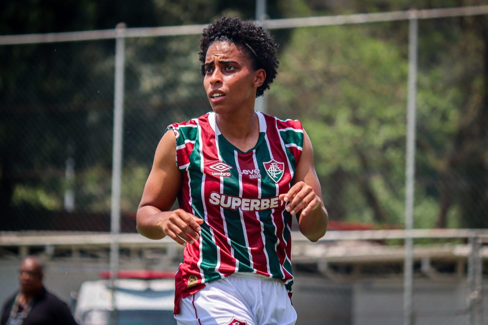 Naiane, Extrema